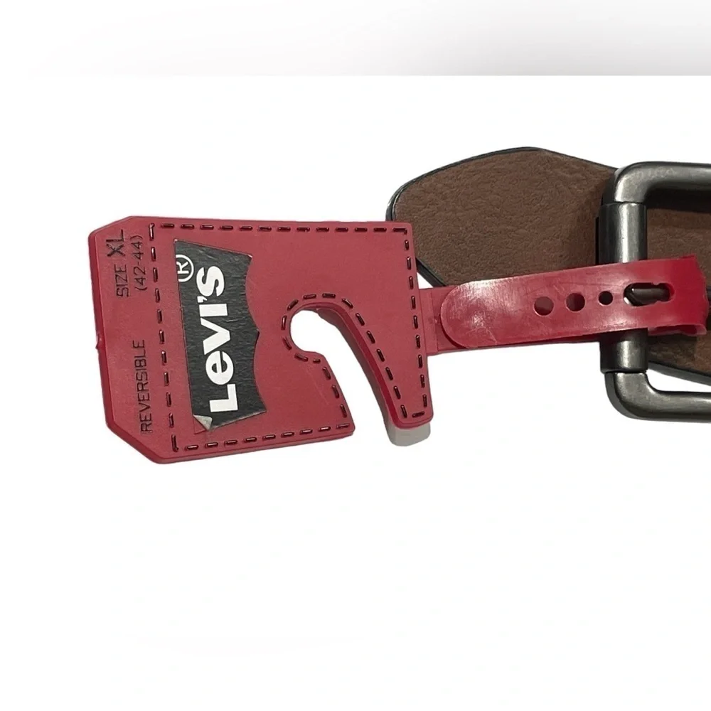 42/44 Levi leather belt Reversible Brown/ Black